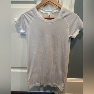 Size 6 Lululemon tshirt